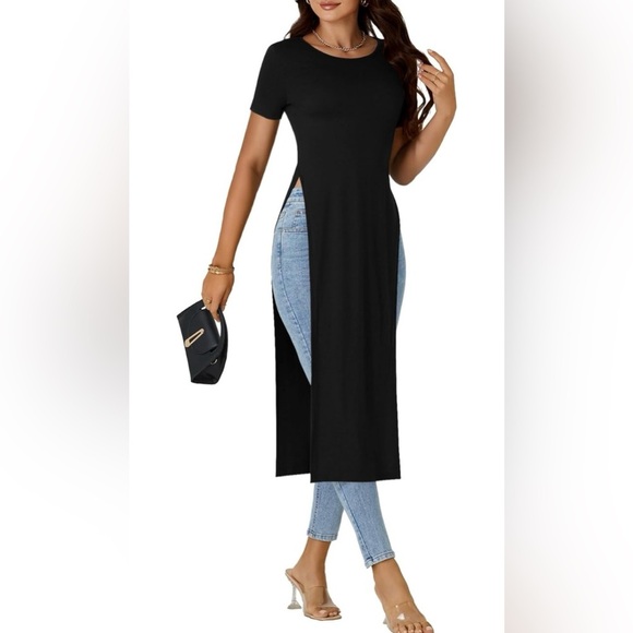 . Tops - Black Long Tunic with Side-slits and short sleeves. Size Large. NWOT Never worn.